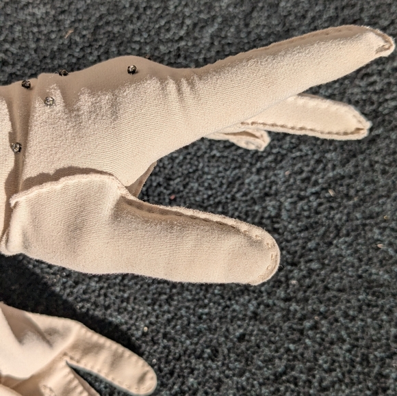 Vintage rinstone Cotton Gloves - Picture 4 of 6